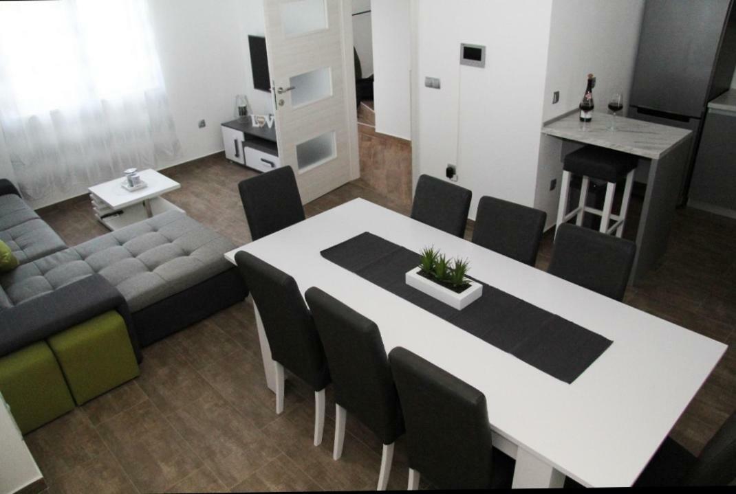 Apartman Ivana Biograd Na Moru Ngoại thất bức ảnh