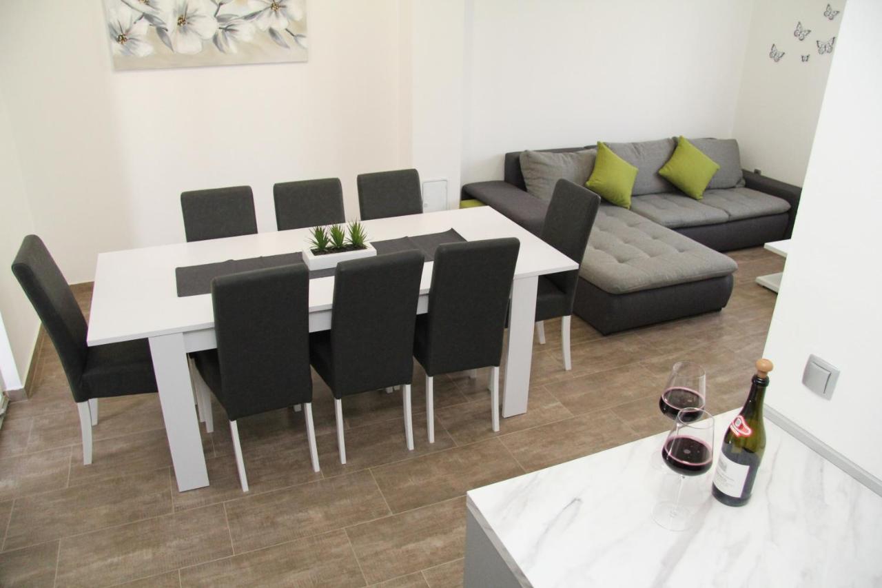 Apartman Ivana Biograd Na Moru Ngoại thất bức ảnh